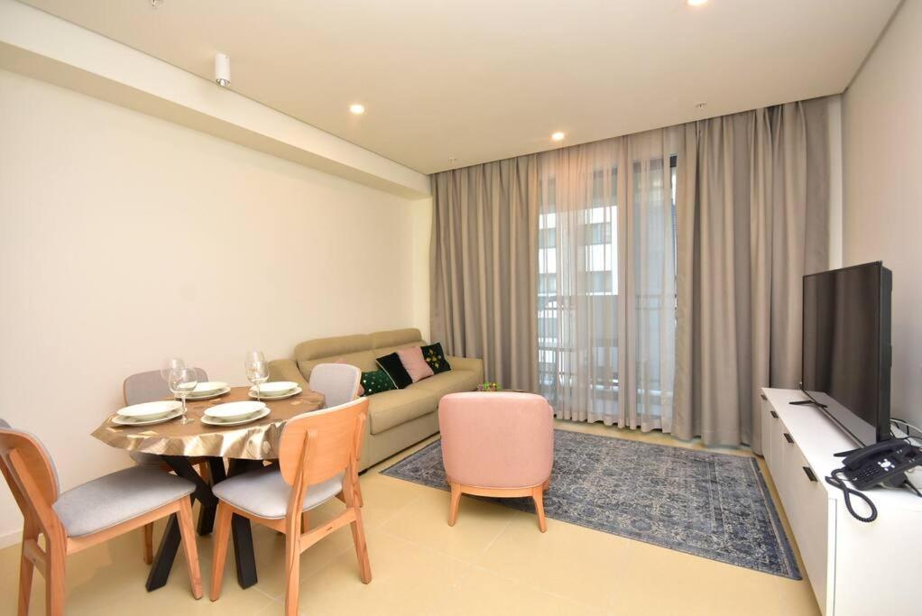 Brand New ! Seaside Apt With Poolview & Parking Budva Exteriör bild